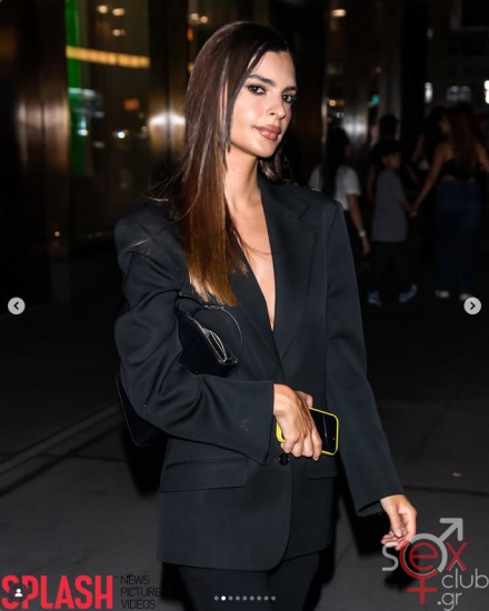 Screenshot 2025-09-17 at 23-01-37 Emily Ratajkowski (@emrata) • Φωτογραφίες και βίντεο στο Instagram.png