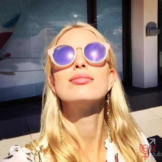 Screenshot 2025-09-19 at 22-34-39 Karolina Kurkova (@karolinakurkova) • Φωτογραφίες και βίντεο στο Instagram.png