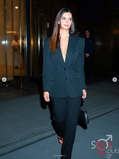 Screenshot 2025-09-17 at 23-01-59 Emily Ratajkowski (@emrata) • Φωτογραφίες και βίντεο στο Instagram.png