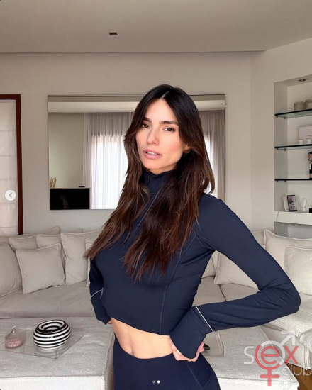 Screenshot 2025-09-21 at 21-03-33 ILIANA PAPAGEORGIOU (@ilianapapageorgiou) • Φωτογραφίες και βίντεο στο Instagram.png