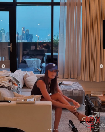 Screenshot 2025-09-28 at 01-50-42 Joan Smalls (@joansmalls) • Φωτογραφίες και βίντεο στο Instagram.png