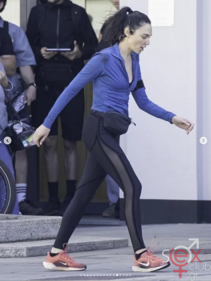 Screenshot 2025-10-24 at 01-05-10 Gal Gadot (@gal_gadot) • Φωτογραφίες και βίντεο στο Instagram.png