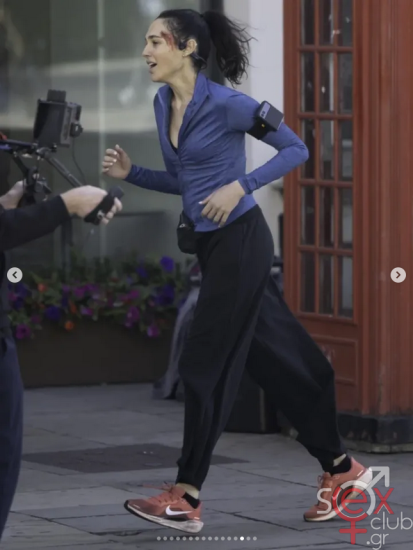 Screenshot 2025-10-24 at 01-05-26 Gal Gadot (@gal_gadot) • Φωτογραφίες και βίντεο στο Instagram.png