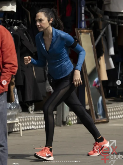 Screenshot 2025-10-24 at 01-06-38 Gal Gadot (@gal_gadot) • Φωτογραφίες και βίντεο στο Instagram.png