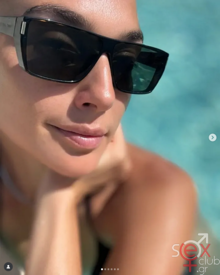 Screenshot 2025-10-24 at 01-06-50 Gal Gadot (@gal_gadot) • Φωτογραφίες και βίντεο στο Instagram.png