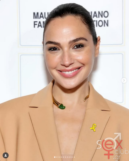Screenshot 2025-10-27 at 23-15-01 Gal Gadot (@gal_gadot) • Φωτογραφίες και βίντεο στο Instagram.png