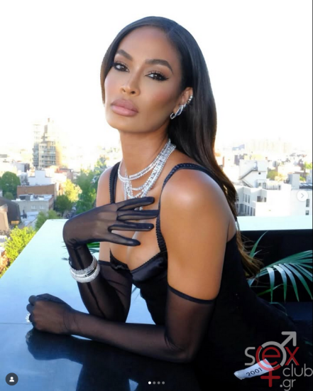 Screenshot 2025-09-28 at 01-54-46 Joan Smalls (@joansmalls) • Φωτογραφίες και βίντεο στο Instagram.png