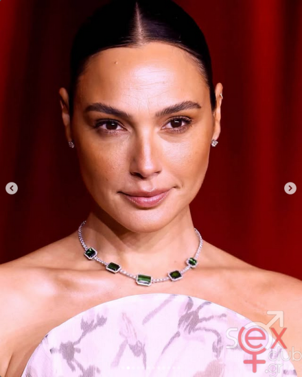 Screenshot 2025-10-27 at 23-24-43 Gal Gadot (@gal_gadot) • Φωτογραφίες και βίντεο στο Instagram.png