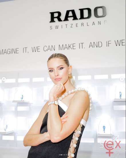 Screenshot 2025-09-19 at 22-41-49 Karolina Kurkova (@karolinakurkova) • Φωτογραφίες και βίντεο στο Instagram.png