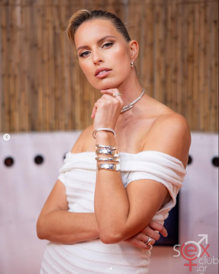 Screenshot 2025-09-19 at 22-43-37 Karolina Kurkova (@karolinakurkova) • Φωτογραφίες και βίντεο στο Instagram.png