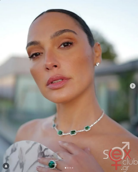 Screenshot 2025-10-27 at 23-27-11 Gal Gadot (@gal_gadot) • Φωτογραφίες και βίντεο στο Instagram.png