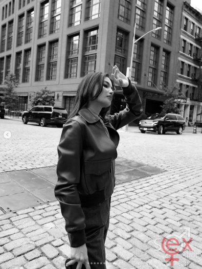 Screenshot 2025-11-08 at 22-09-57 Kelsey Merritt (@kelseymerritt) • Φωτογραφίες και βίντεο στο Instagram.png