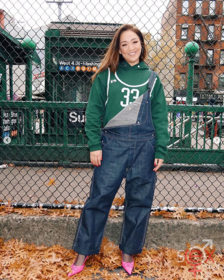 Screenshot 2025-11-11 at 18-32-52 Cassidy Hubbarth (@cassidyhubbarth) • Φωτογραφίες και βίντεο στο Instagram.png