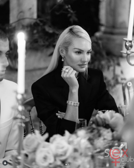Screenshot 2025-07-31 at 16-03-51 ??????? (@candiceswanepoel) • Φωτογραφίες και βίντεο στο Instagram.png
