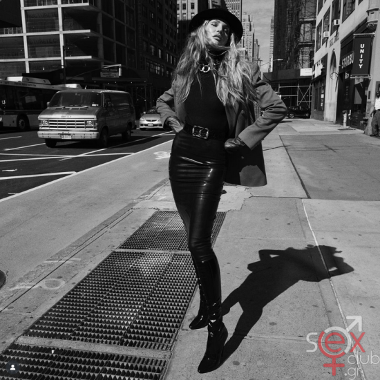 Screenshot 2025-07-31 at 16-04-36 ??????? (@candiceswanepoel) • Φωτογραφίες και βίντεο στο Instagram.png
