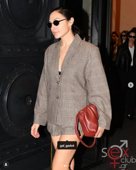 Screenshot 2025-10-27 at 23-38-24 Gal Gadot (@gal_gadot) • Φωτογραφίες και βίντεο στο Instagram.png