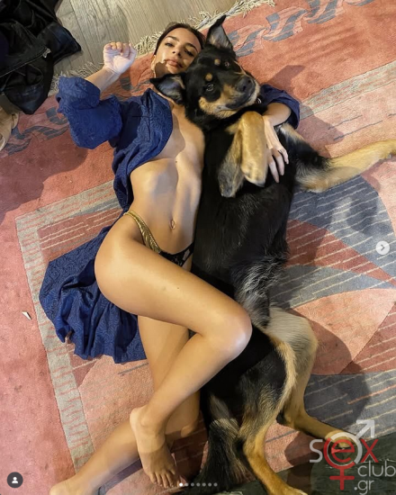 Screenshot 2025-09-18 at 18-46-53 Emily Ratajkowski (@emrata) • Φωτογραφίες και βίντεο στο Instagram.png