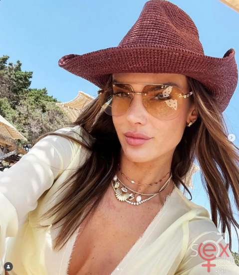 Screenshot 2025-07-19 at 19-26-55 Alessandra Ambrosio (@alessandraambrosio) • Φωτογραφίες και βίντεο στο Instagram.png