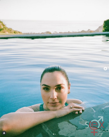 Screenshot 2025-10-29 at 19-36-41 Gal Gadot (@gal_gadot) • Φωτογραφίες και βίντεο στο Instagram.png
