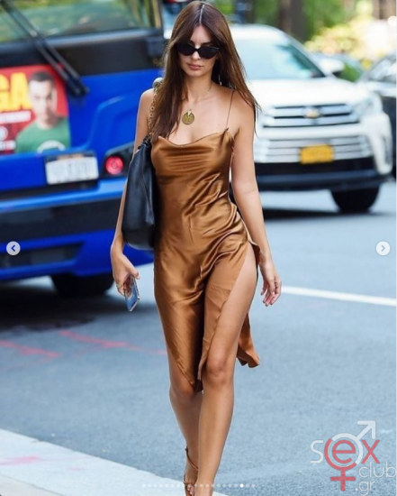 Screenshot 2025-09-18 at 18-48-24 Emily Ratajkowski (@emrata) • Φωτογραφίες και βίντεο στο Instagram.png