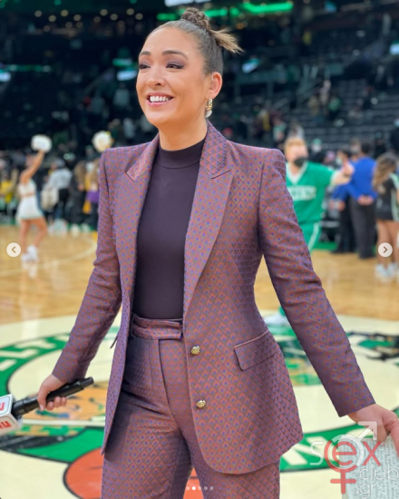 Screenshot 2025-11-11 at 22-16-31 Cassidy Hubbarth (@cassidyhubbarth) • Φωτογραφίες και βίντεο στο Instagram.png