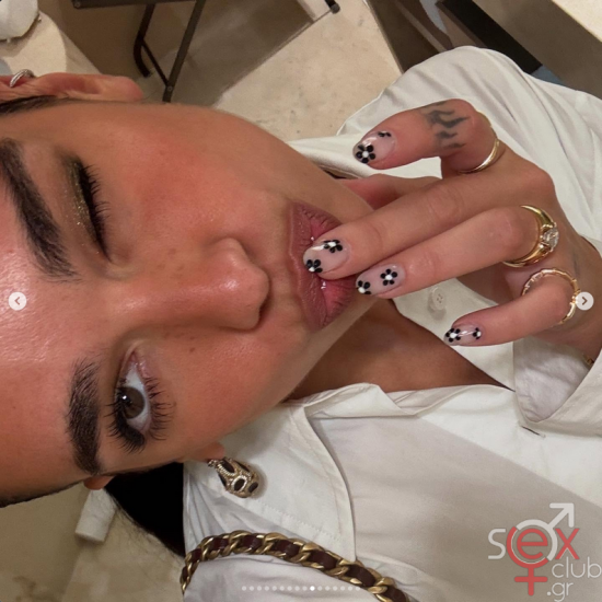 Screenshot 2025-10-31 at 10-42-12 DUA LIPA (@dualipa) • Φωτογραφίες και βίντεο στο Instagram.png
