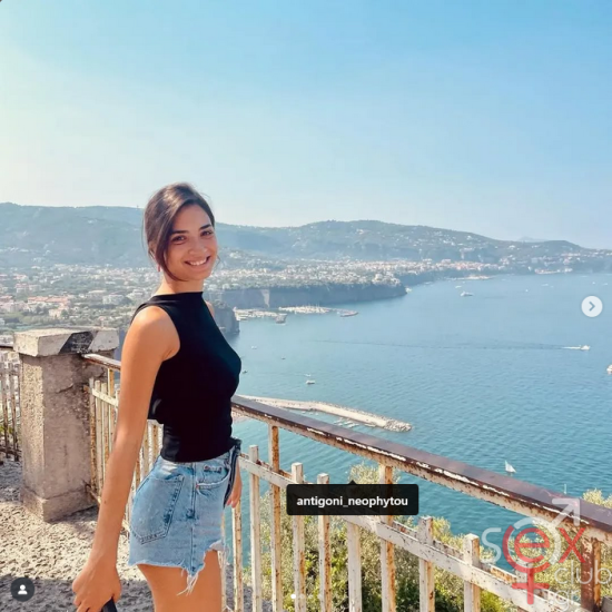 Screenshot 2025-10-30 at 09-31-44 Antigoni Neophytou (@antigoni_neophytou) • Φωτογραφίες και βίντεο στο Instagram.png