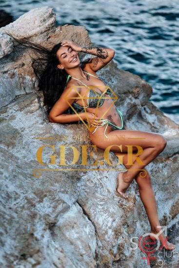 SENSUAL-EROTIC-SKINNY-BRUNETTE-ESCORT-IN-ATHENS-ARYA-9.jpg