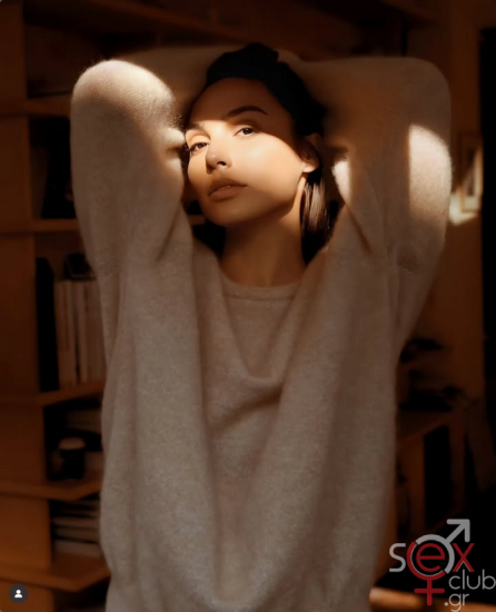 Screenshot 2025-10-29 at 19-47-38 Gal Gadot (@gal_gadot) • Φωτογραφίες και βίντεο στο Instagram.png