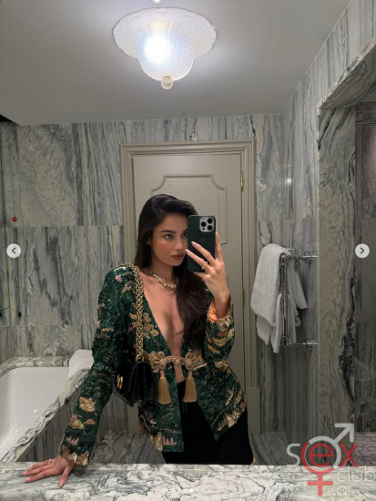 Screenshot 2025-11-08 at 22-25-08 Kelsey Merritt (@kelseymerritt) • Φωτογραφίες και βίντεο στο Instagram.png