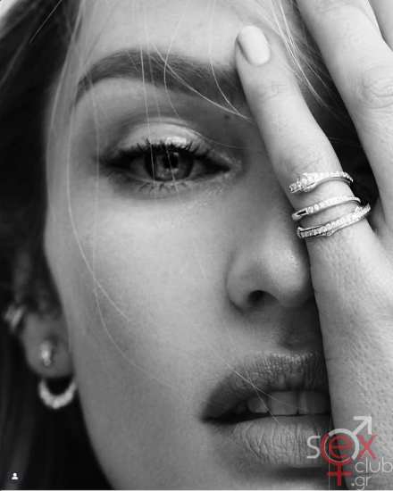 Screenshot 2025-07-31 at 16-24-15 ??????? (@candiceswanepoel) • Φωτογραφίες και βίντεο στο Instagram.png