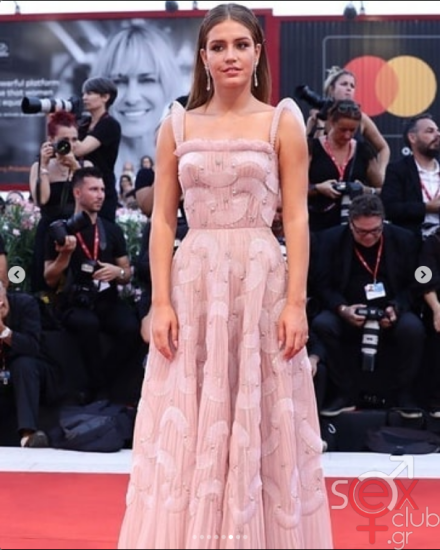 Screenshot 2025-08-25 at 16-08-29 adeleexarchopoulos • Φωτογραφίες και βίντεο στο Instagram.png