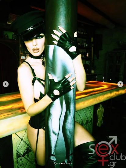 Screenshot 2025-10-04 at 20-37-07 Julia Fox (@juliafox) • Φωτογραφίες και βίντεο στο Instagram.png