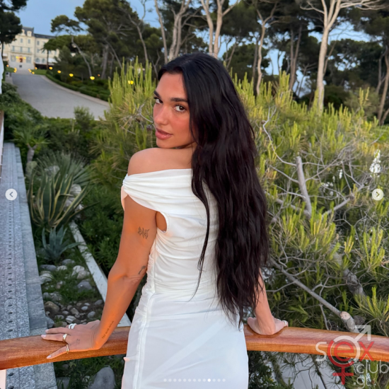 Screenshot 2025-10-31 at 10-48-59 DUA LIPA (@dualipa) • Φωτογραφίες και βίντεο στο Instagram.png