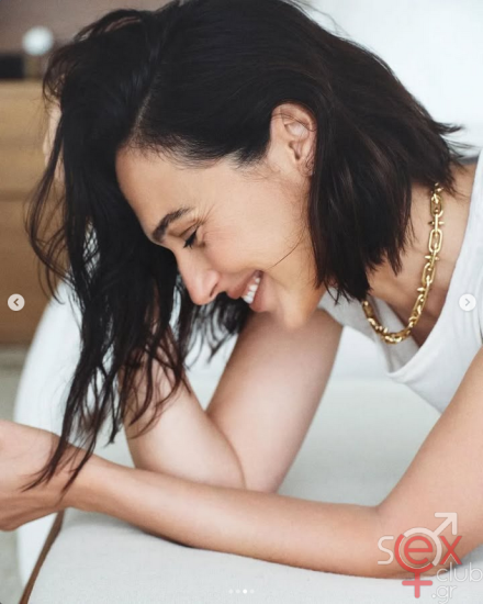 Screenshot 2025-10-29 at 19-52-28 Gal Gadot (@gal_gadot) • Φωτογραφίες και βίντεο στο Instagram.png