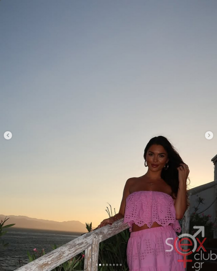Screenshot 2025-11-09 at 18-12-37 India Reynolds (@lovefromreyn) • Φωτογραφίες και βίντεο στο Instagram.png