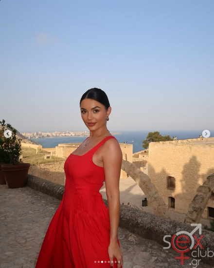 Screenshot 2025-11-09 at 18-13-44 India Reynolds (@lovefromreyn) • Φωτογραφίες και βίντεο στο Instagram.png