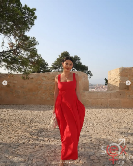 Screenshot 2025-11-09 at 18-13-58 India Reynolds (@lovefromreyn) • Φωτογραφίες και βίντεο στο Instagram.png