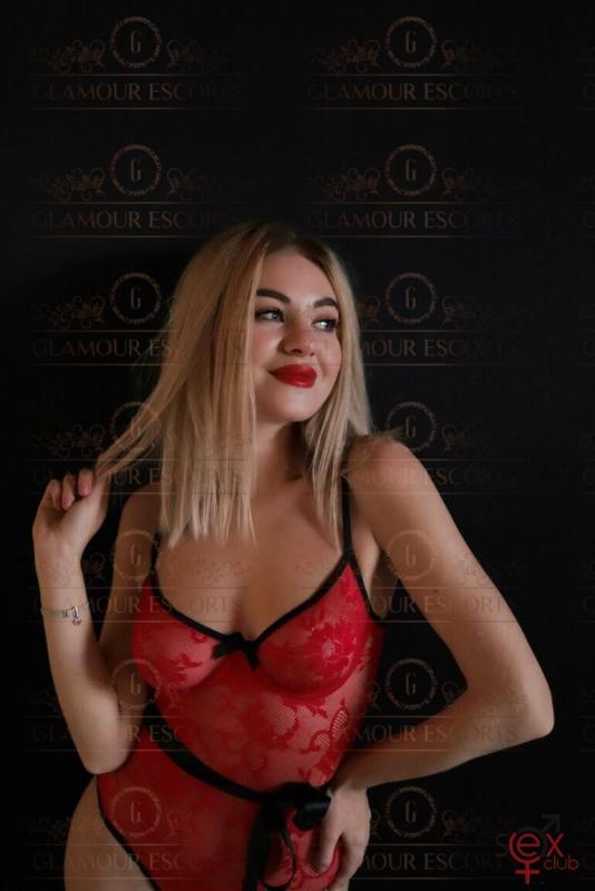 Nancy-escorts-in-athens-city-tour-in-athens-__10__nse2FoigT.jpg