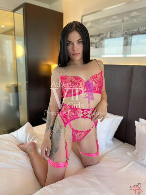 MARIA-UKRAINE-ESCORT-TOUR-IN-GREECE-8.jpeg