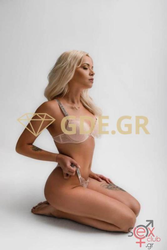 KARINA-BLONDE-UKRAINIAN-ESCORT-9.jpeg