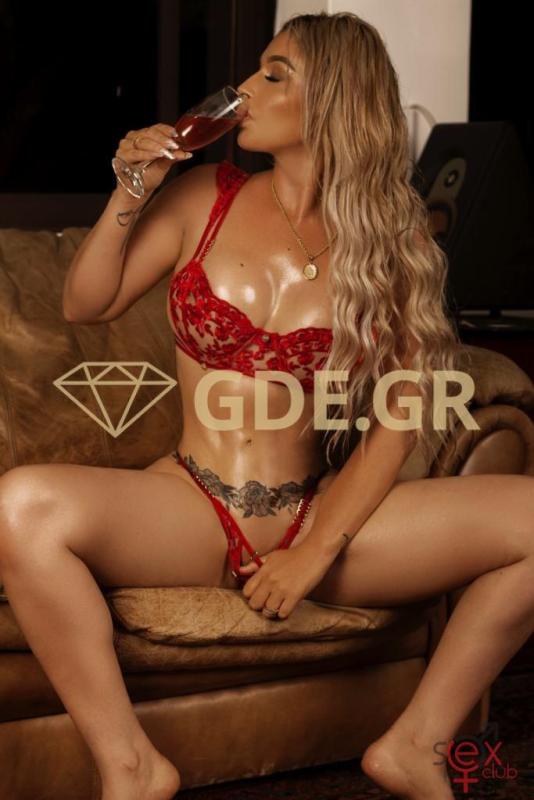 SEXY-COLOMBIAN-DIVA-LUCIANA-4.jpeg