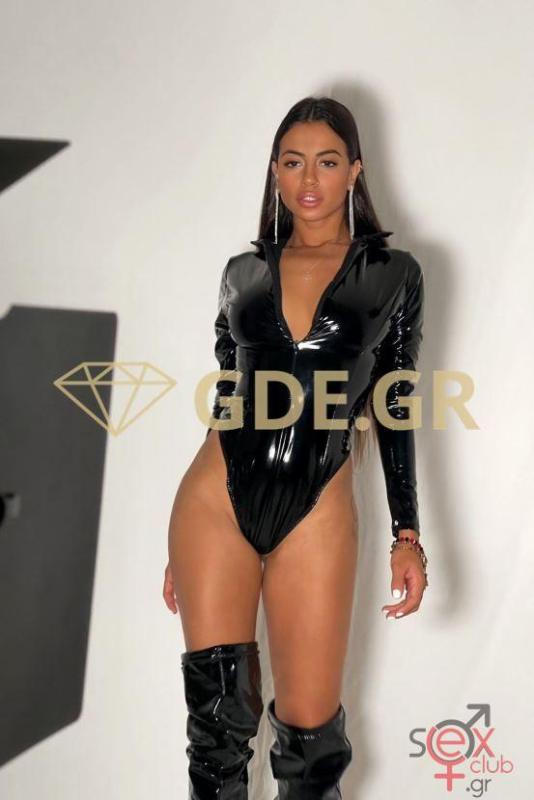 PENELOPE-ULTRA-GLAMOUR-LATIN-ESCORT-IN-ATHENS-12.jpeg