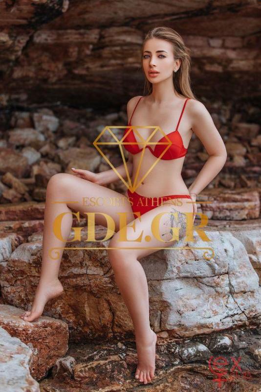 valeria-skinny-ukrainian-gilr-in-athens-1.jpg