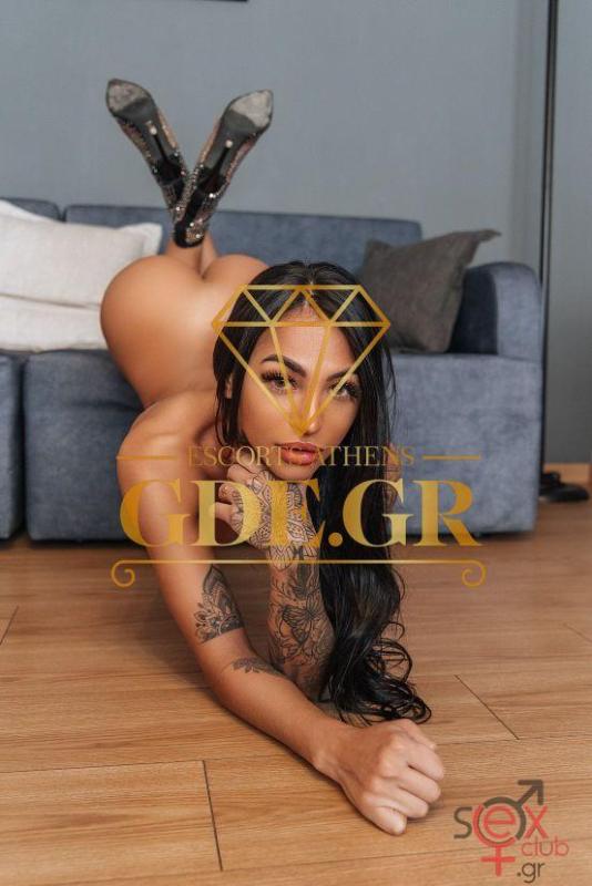 angela-ultra-erotic-brunette-escort-in-athens-10.jpg