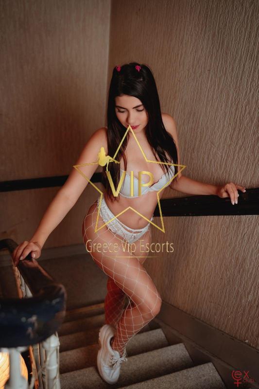 larissa-sexy-teen-greece-vip-escorts7.jpg