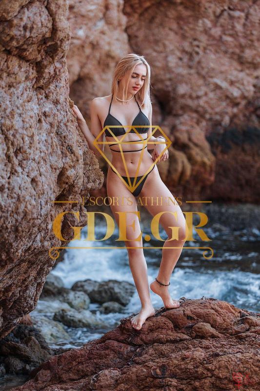 zoya-erotic-teen-ukrainian-vip-girl-in-athens-4.jpg
