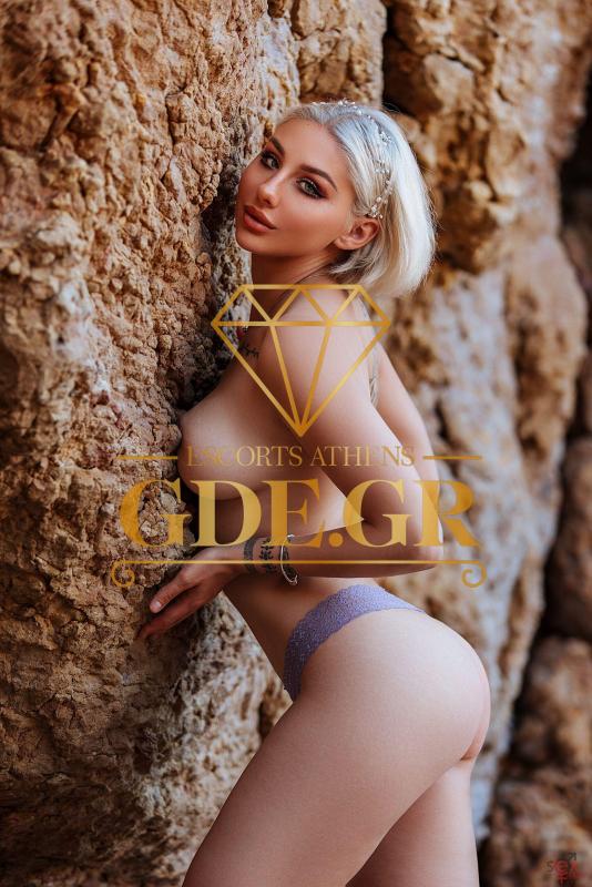 elisabeth-sexy-ukrainian-escort-1-scaled.jpg