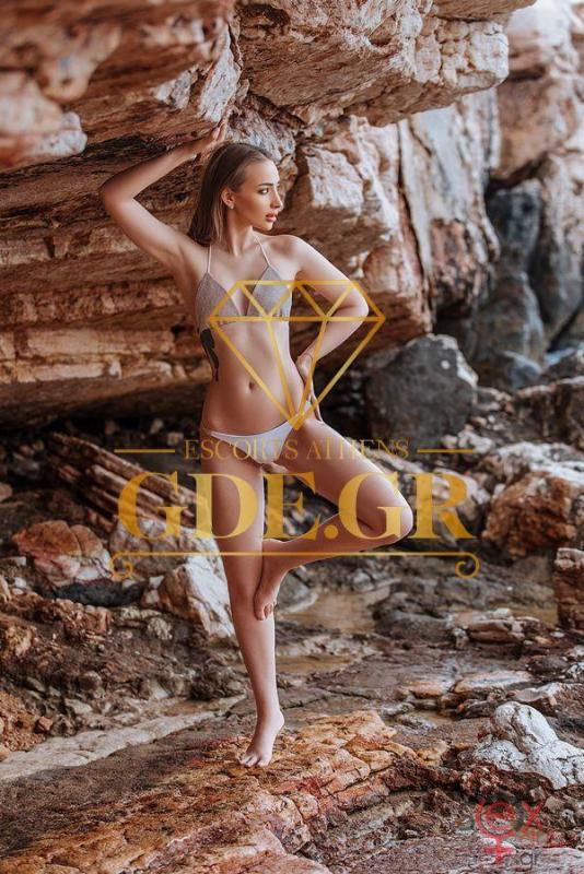 valeria-skinny-ukrainian-gilr-in-athens-5.jpg