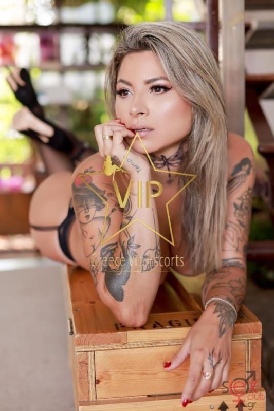 vivi-sexy-blond-vip-escort-15.jpg